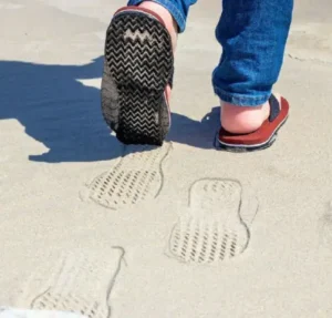 anti-tracking slipper