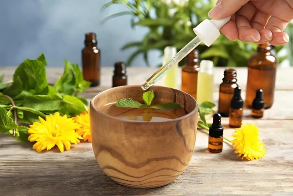 Six Potent Essential Oil and Carrier Oil Combinations for Fighting Hair Loss